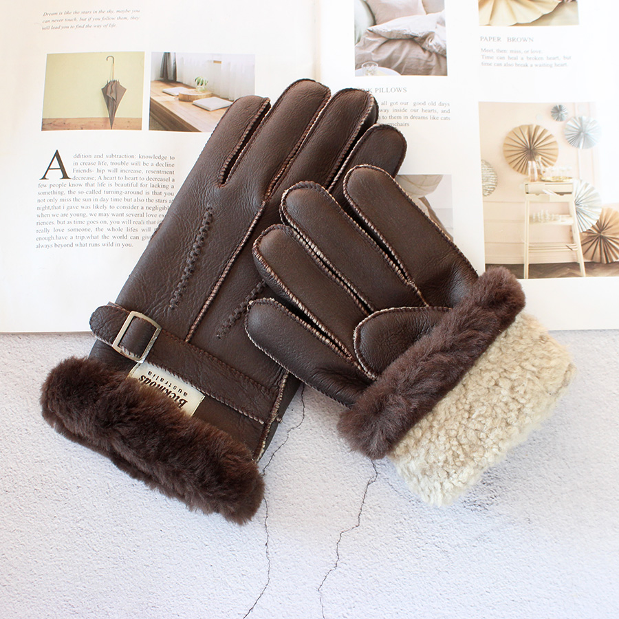 Guanti in pelliccia di montone - Leather Driving Glove recensione e prezzo